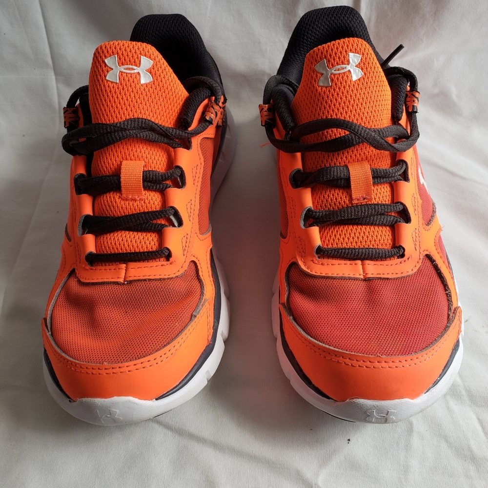 Under Armour Sneakers